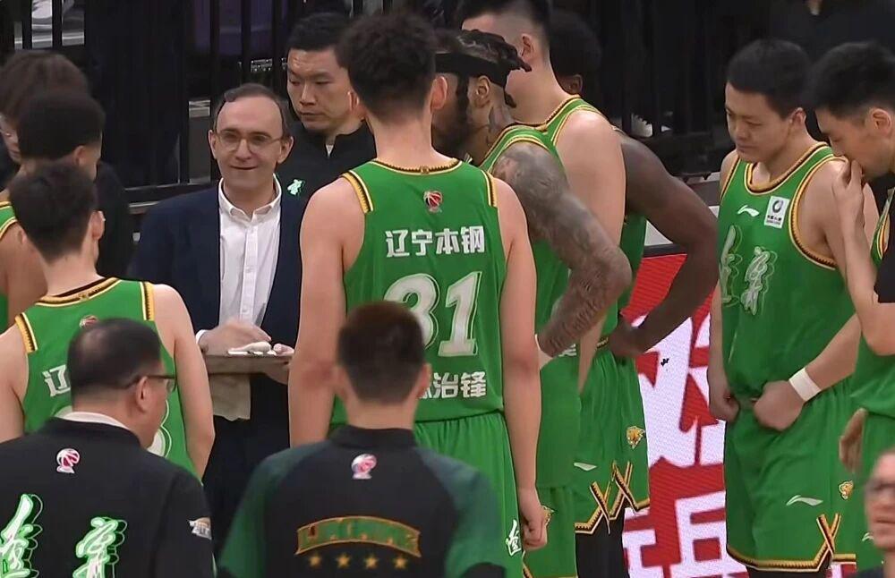 多宝体育app下载-辽篮创近14年最差排名，杜锋入围最佳教练评选，奎因荣膺抢断王